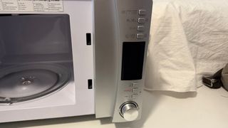 Microondas Candy 22L