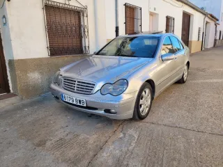 MERCEDED c220 2002