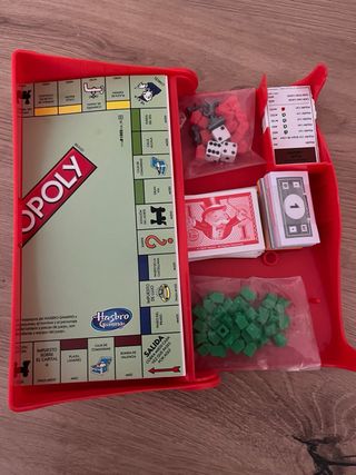 Monopoly Grab & Go Juego de Mesa