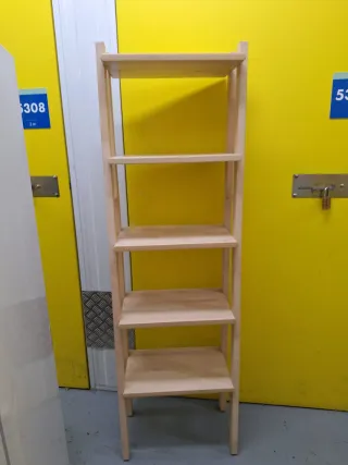 MESA EXTENSIBLE, ESTANTERÍA, ESPEJOS