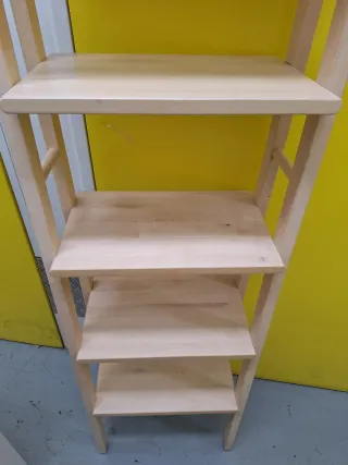 MESA EXTENSIBLE, ESTANTERÍA, ESPEJOS