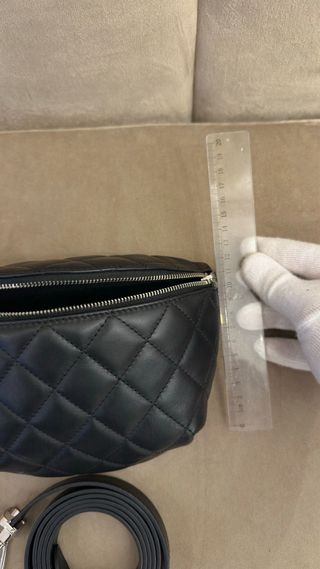 Riñonera Chanel Negra original nueva con etiquetas