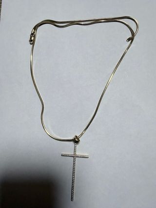 Cadena de oro 14K con colgante de cruz