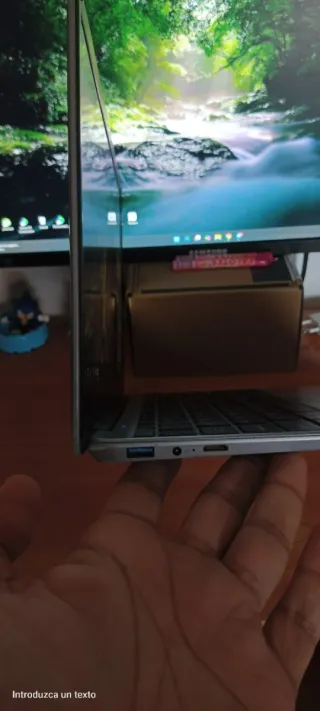 Portátil Chuwi Herobook Pro