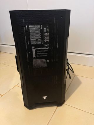 Caja PC Tempest Stockade Negra