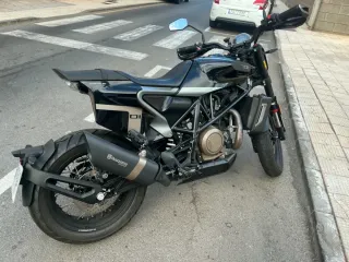 Husqvarna 701 Naked Manual