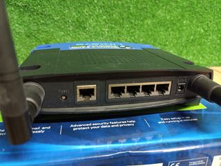 Linksys WRT54GL Wi-Fi Wireless-G Broadband Router