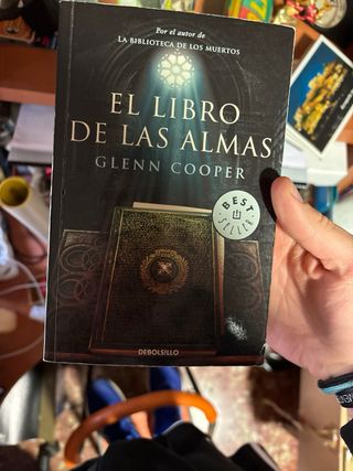 Saga bibliotecade los muertos de Gleen Cooper