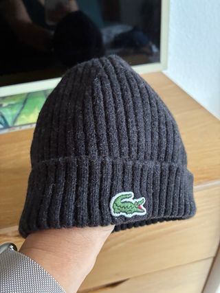 Gorro Lacoste Gris - Negro