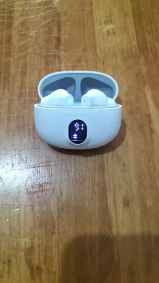 Cuffie Bluetooth TWS con display LED