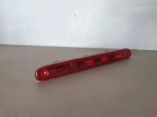 S30204017 LUZ CENTRAL DE FRENO TOYOTA AYGO (KGB-W