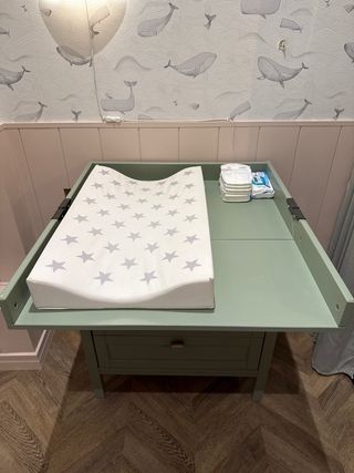 Cómoda cambiador bebé IKEA