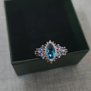 Anillo Plata con Piedra Azul Marquise