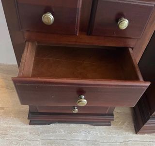 Mesita de noche madera (NO INCLUYE EL CRISTAL)