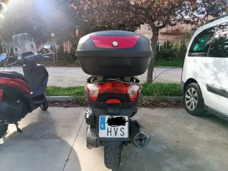Kymco Superdink 300i Maxiscooter