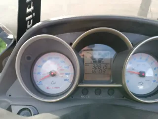 Kymco Superdink 300i Maxiscooter