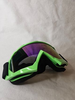Gafas de esquí verdes