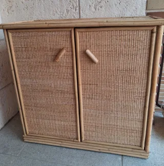 Mueble zapatero de ratán