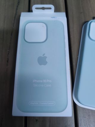Funda de silicona con MagSafe para el iPhone 16 Pro - Aguamarina