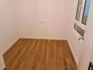 Instalación tarimas, vinílicos y baños