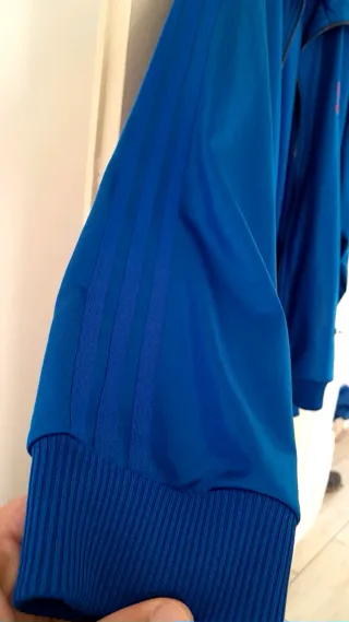 Chaqueta Adidas Azul y Roja