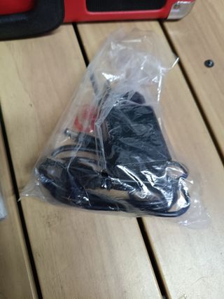 Tocadiscos Denver VPL-120 RED, Reproducción a 3 Velocidades, Diseño Maleta, 2 Altavoces Estéreo, Función Grabación, Incluye Autostop, Color Rojo