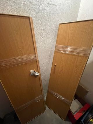 4 puertas de madera con bisagras