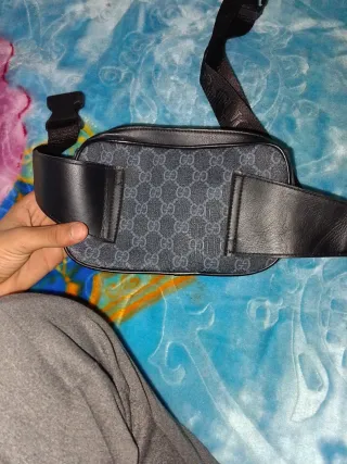 Riñonera Gucci Negra