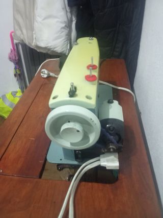 Máquina de coser Alfa vintage