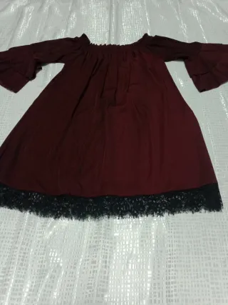 Vestito corto con pizzo