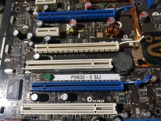 Placa Base ASUS P5N32-E SLI + Procesador + DDR2