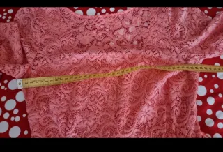 Vestido coral encaje manga larga talla M