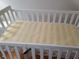 Cuna colecho blanca con colchón