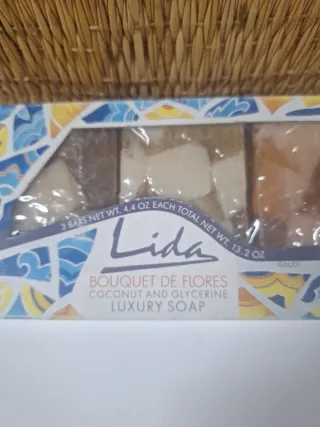 Lida Jabones de Lujo - Bouquet de Flores