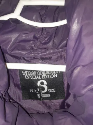 Suéter acolchado lila Talla S