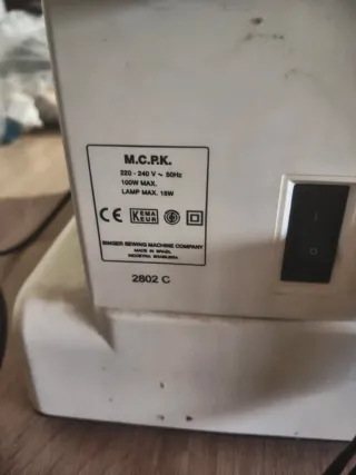 Máquina de coser Singer portátil