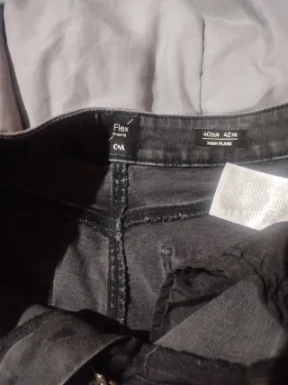 Pantalón mujer estampado .gris