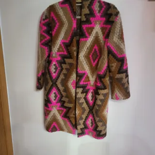 Abrigo lana estilo azteca T.única.