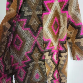 Abrigo lana estilo azteca T.única.