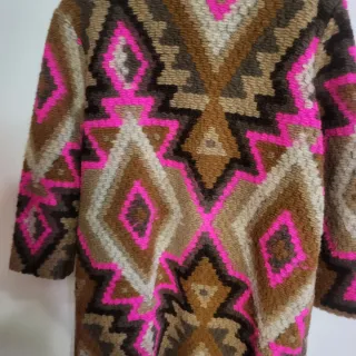 Abrigo lana estilo azteca T.única.