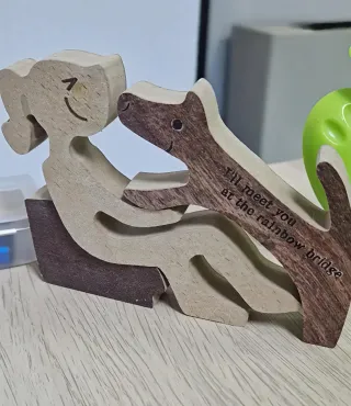 Statuetta in legno 13x9cm