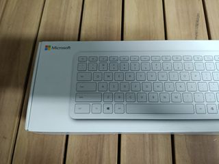 MICROSOFT Teclado (ALEMAN) + Raton Set Bluetooth Negro