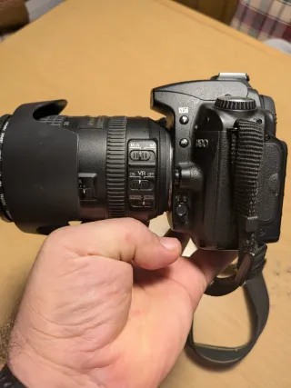 Nikon D90 + Objetivo 18-200 VR