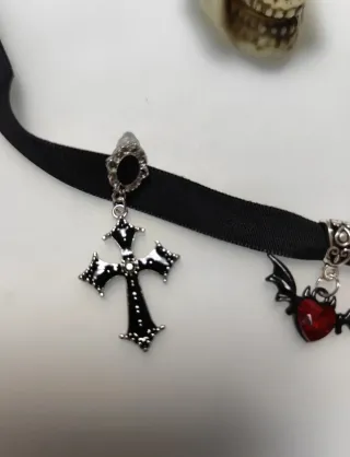 Conjunto gótico choker y pendientes