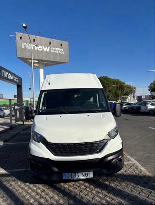 Alquiler/ Portes furgoneta IvecoL4H2 AUTOMATICA