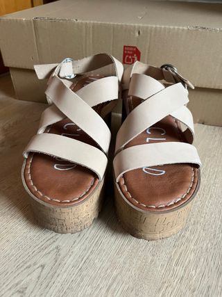 Sandalias Beige Plataforma