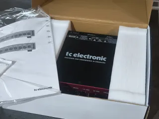 TC Electronic Thrust BQ500 Cabezal para bajo 500W