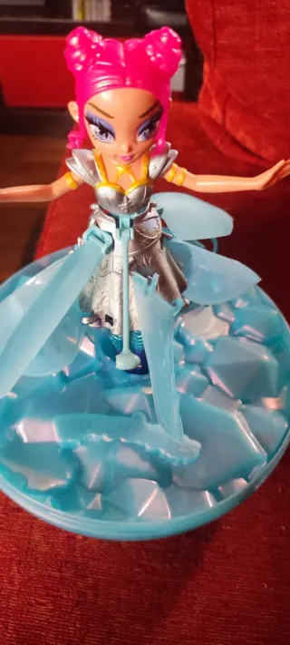 Hatchimals Hada Voladora Azul