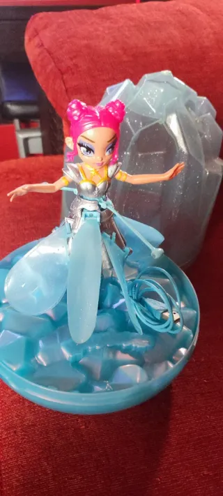 Hatchimals Hada Voladora Azul