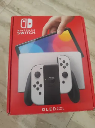 Nintendo Switch OLED Blanca y Negra